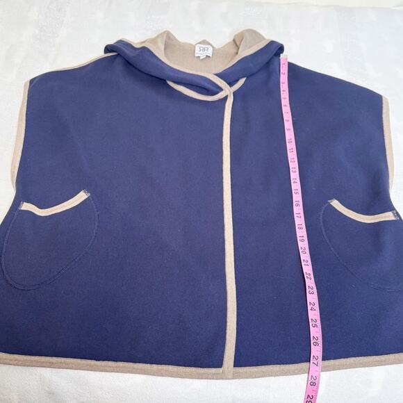 Double R Double Faced Silk/ Cashmere Poncho Navy Camel Size M - Picture 6 of 12